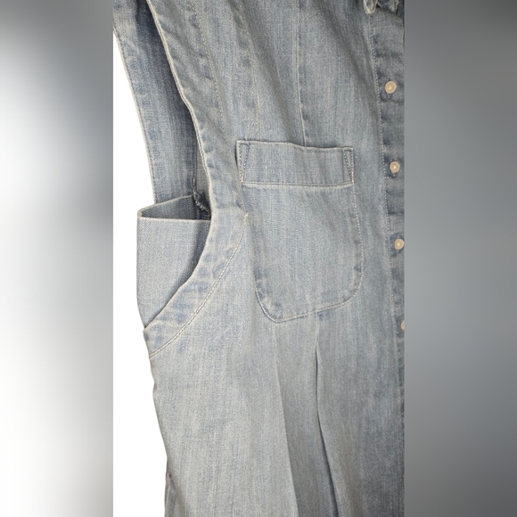 Banana Republic Sleeveless Denim Shirt - Size M, Oversized Fit NWT - Picture 3 of 11